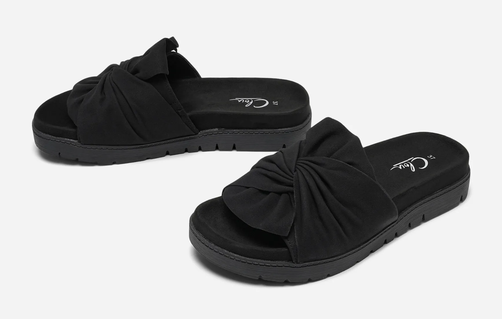 CLOU, Sandaler