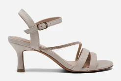 CLOU, Sandaletter