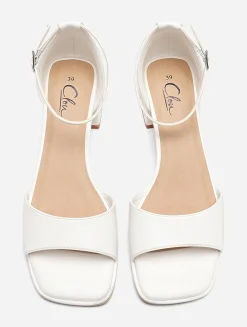 CLOU, Sandaletter