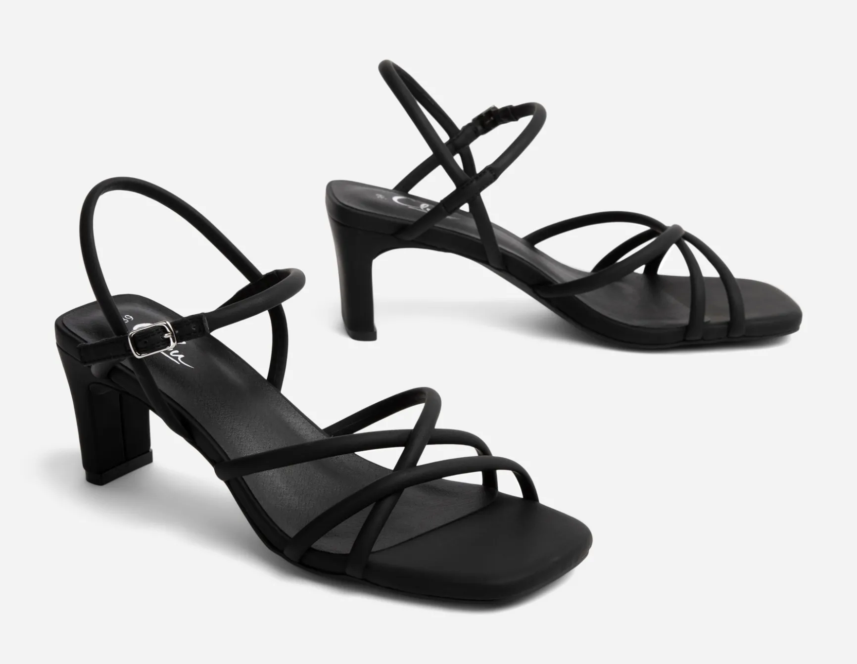 CLOU, Sandaletter med remmar