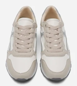 CLOU, Sneakers