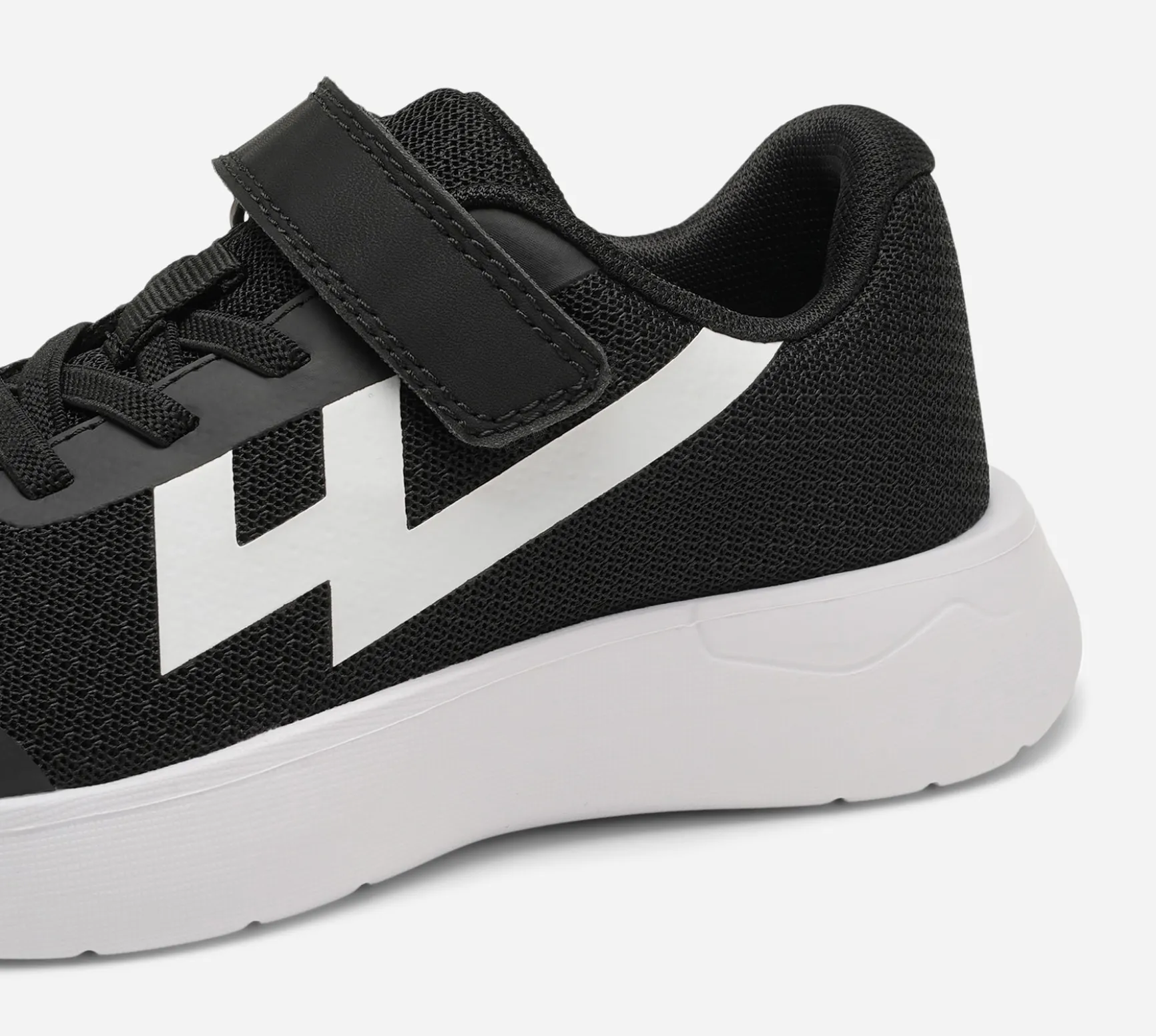 LEJON, Sneakers