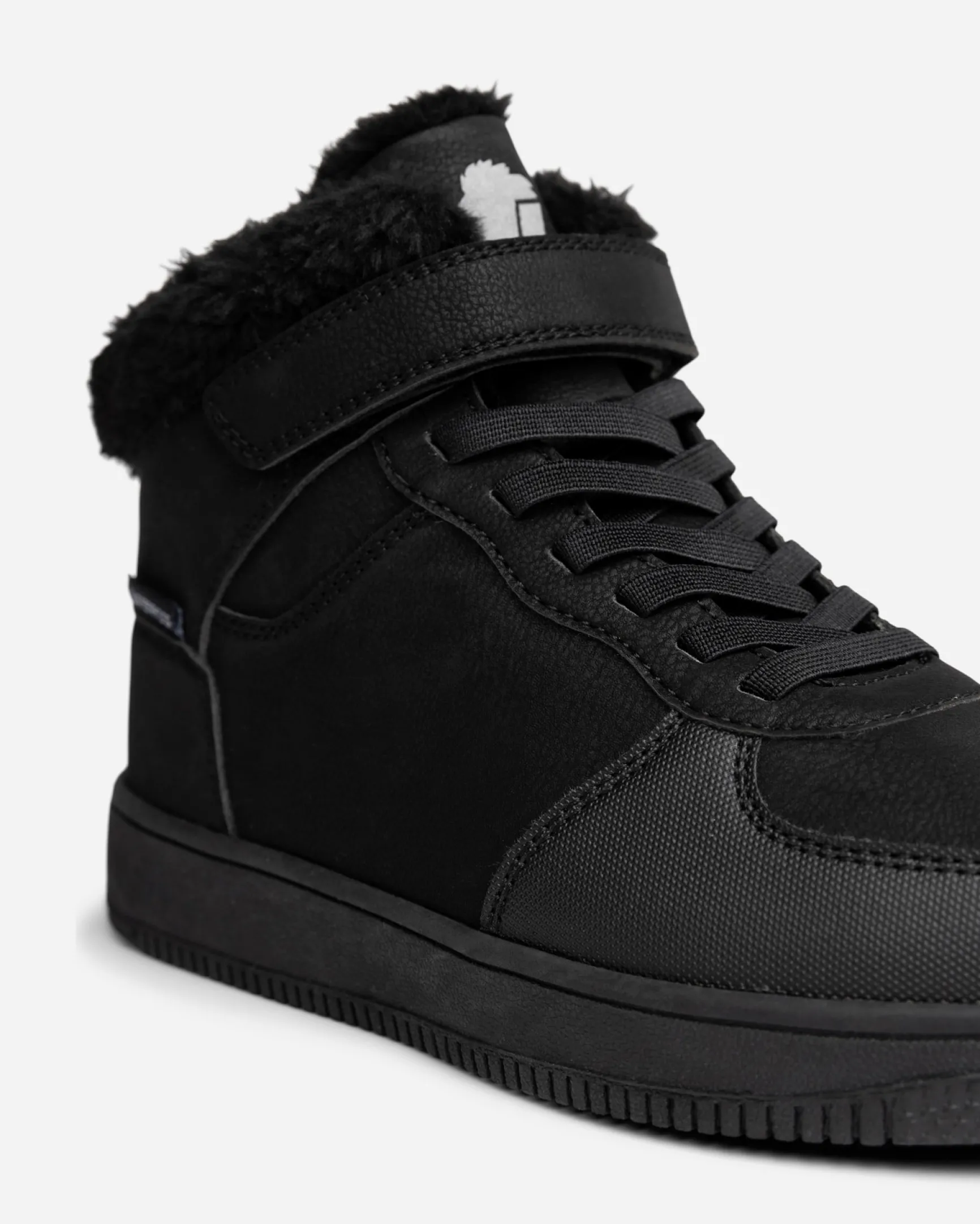 LEJON, Varmfodrade höga sneakers waterproof