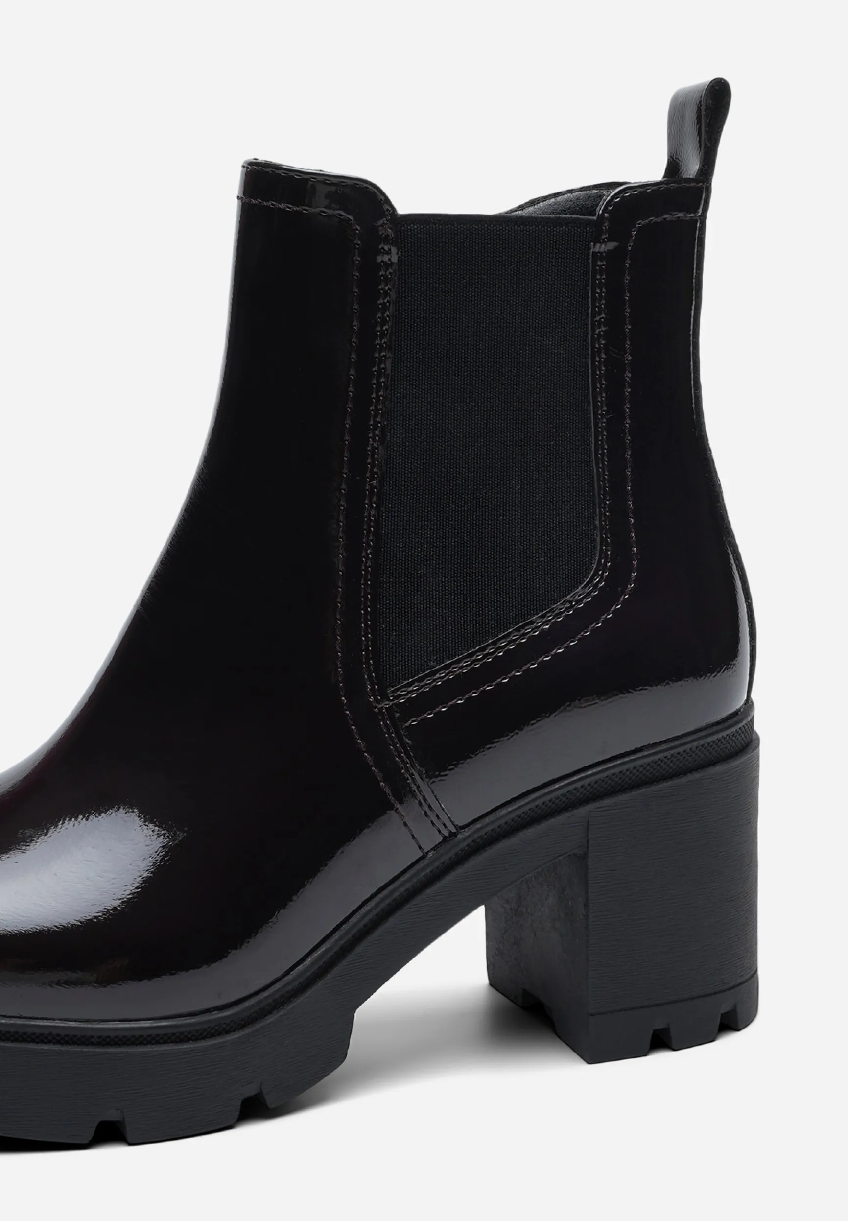 VOX, Boots