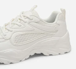 VOX, Sneakers